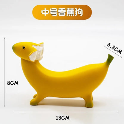 European Abstract Yellow Banana Dog Resin Craft Ornaments Art Animal Sculpture Banana Dog Living Room Countertop Decoration Gift