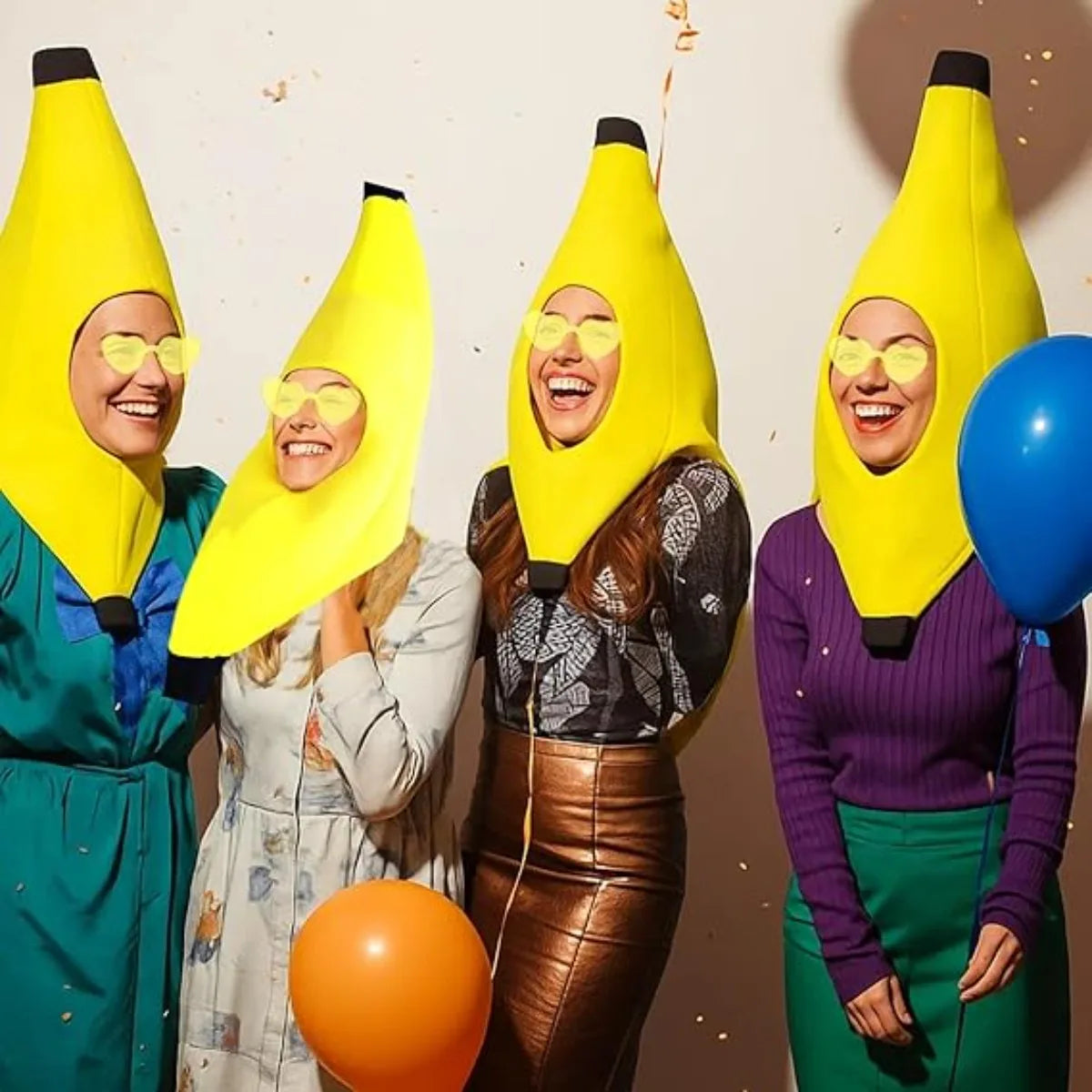 A fun banana hat, a photo prop and costume for themed parties, suitable for role-playing costumes and headgear at themed parties